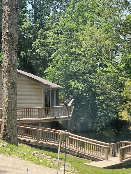 Eddy Bay Lodging