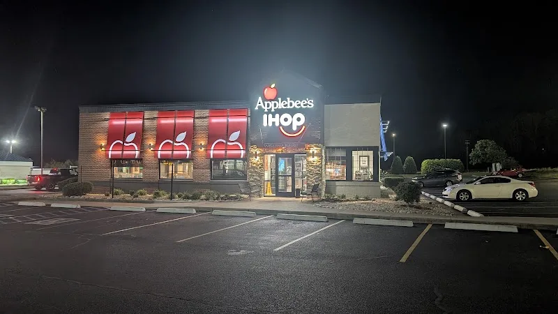 Applebee's Grill + Bar | IHOP