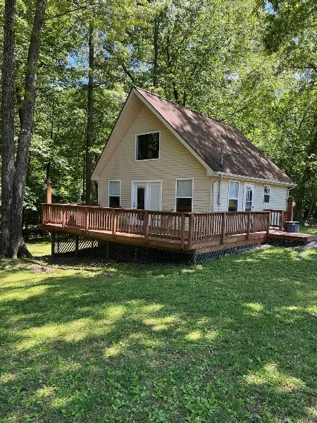 Whispering Oaks Resort