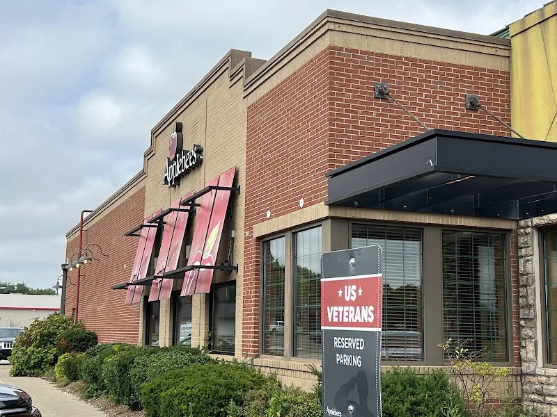Applebee's Grill + Bar